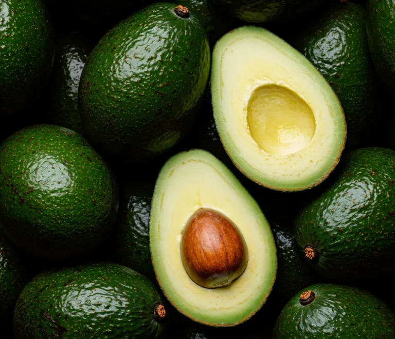 avocado-fruit-background-3