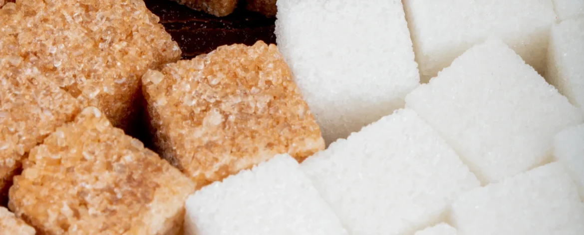 background-brown-white-sugar-cubes-side-view